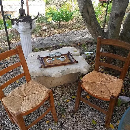 Xanthippi Nyaraló